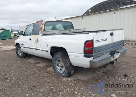 1998 Dodge Ram 1500 St из США, поврежденный, VIN 3B7HC12YXWM244960
